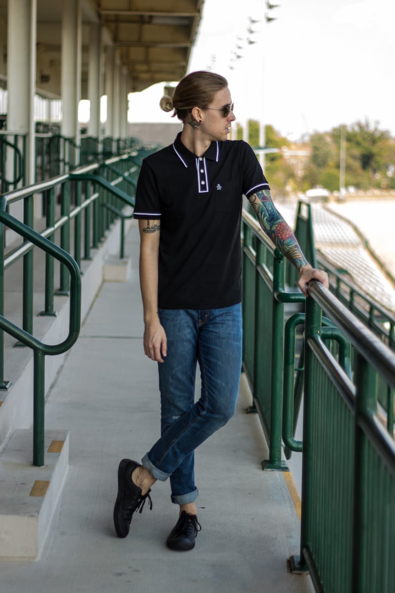 The Kentucky Gent, a men's fashion and life style blogger, in Original Penguin Polo Shirt, Levi's 511 Jeans, Converse Chuck Taylors, and Ray-Ban Aviator Sunglasses.