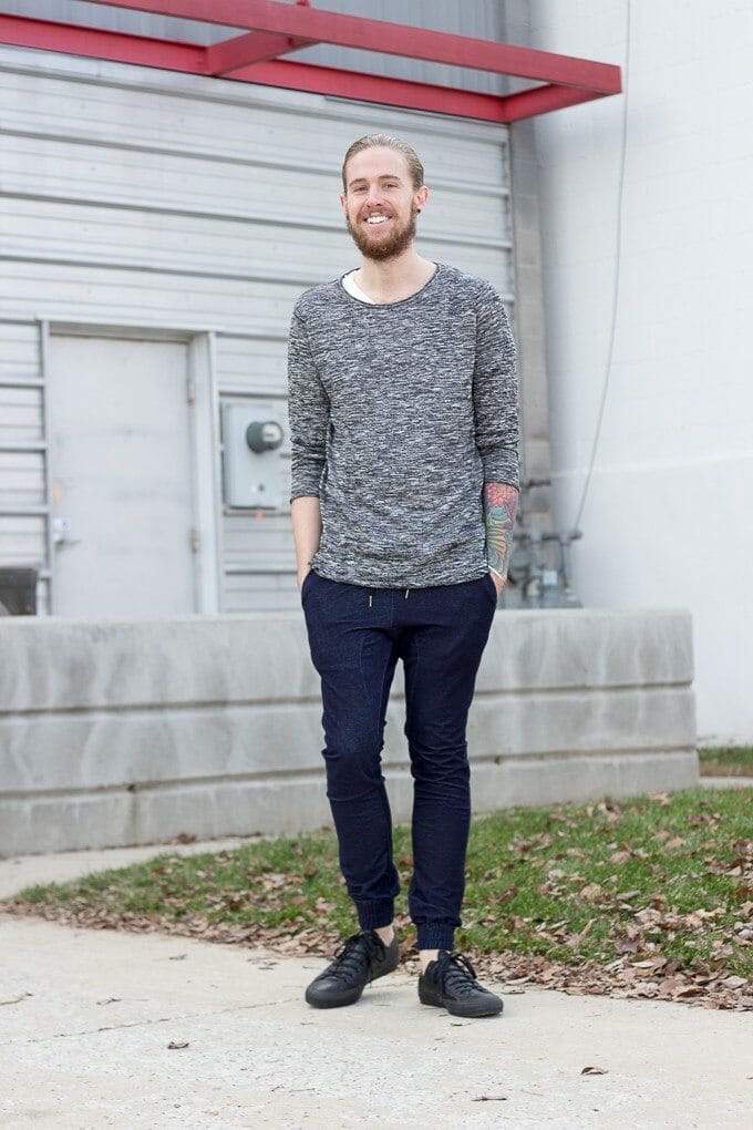 The Kentucky Gent, a Louisville, Kentucky based men's life and style blogger, in Zanerobe Joggers.